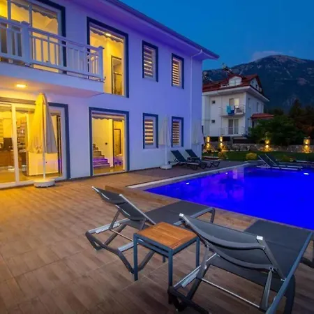 Ak Deniz Villa